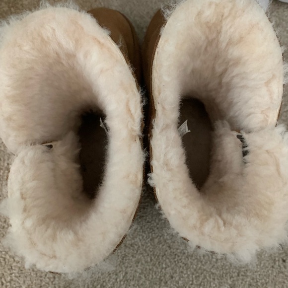 women’s UGGs chestnut brown - Picture 4 of 5